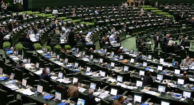 سقف حقوق  مدیران و کارکنان دستگاه‌های اجرایی مشخص شد