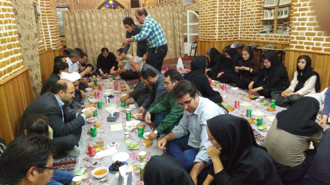 نقش بقاع متبرکه در غنی سازی اوقات فراغت خانواده های تبریزی