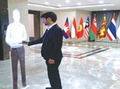 دستگاه انسان نما مخترع تبریزی خود را معرفی می کند