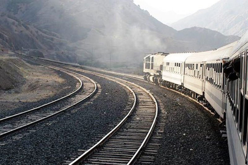 ۳۲۵ میلیارد تومان به راه آهن میانه- تبریز اختصاص یافت
