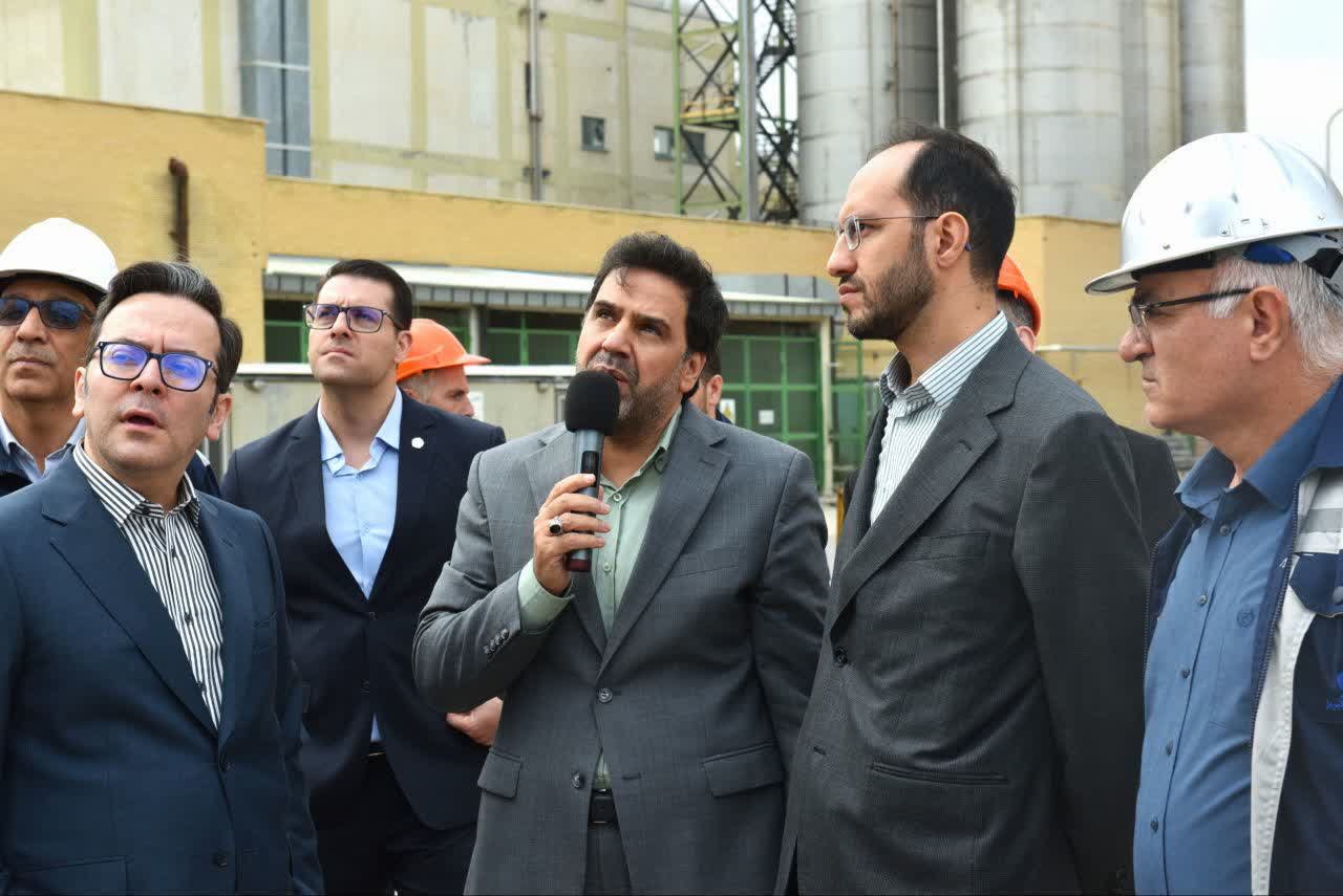 قائم‌مقام بورس کالای ایران: اهمیت تنوع تولید در پتروشیمی تبریز برای تامین زنجیره ارزش صنعت پتروشیمی